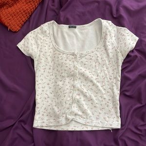 Basic Brandy Melville flower top